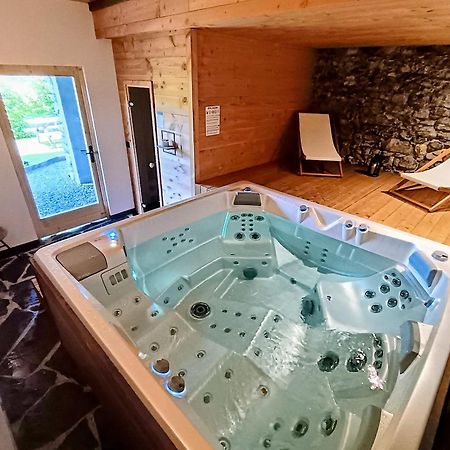Chez Lucienne, Jacuzzi Et Sauna ซาโมอ็องส์ ภายนอก รูปภาพ