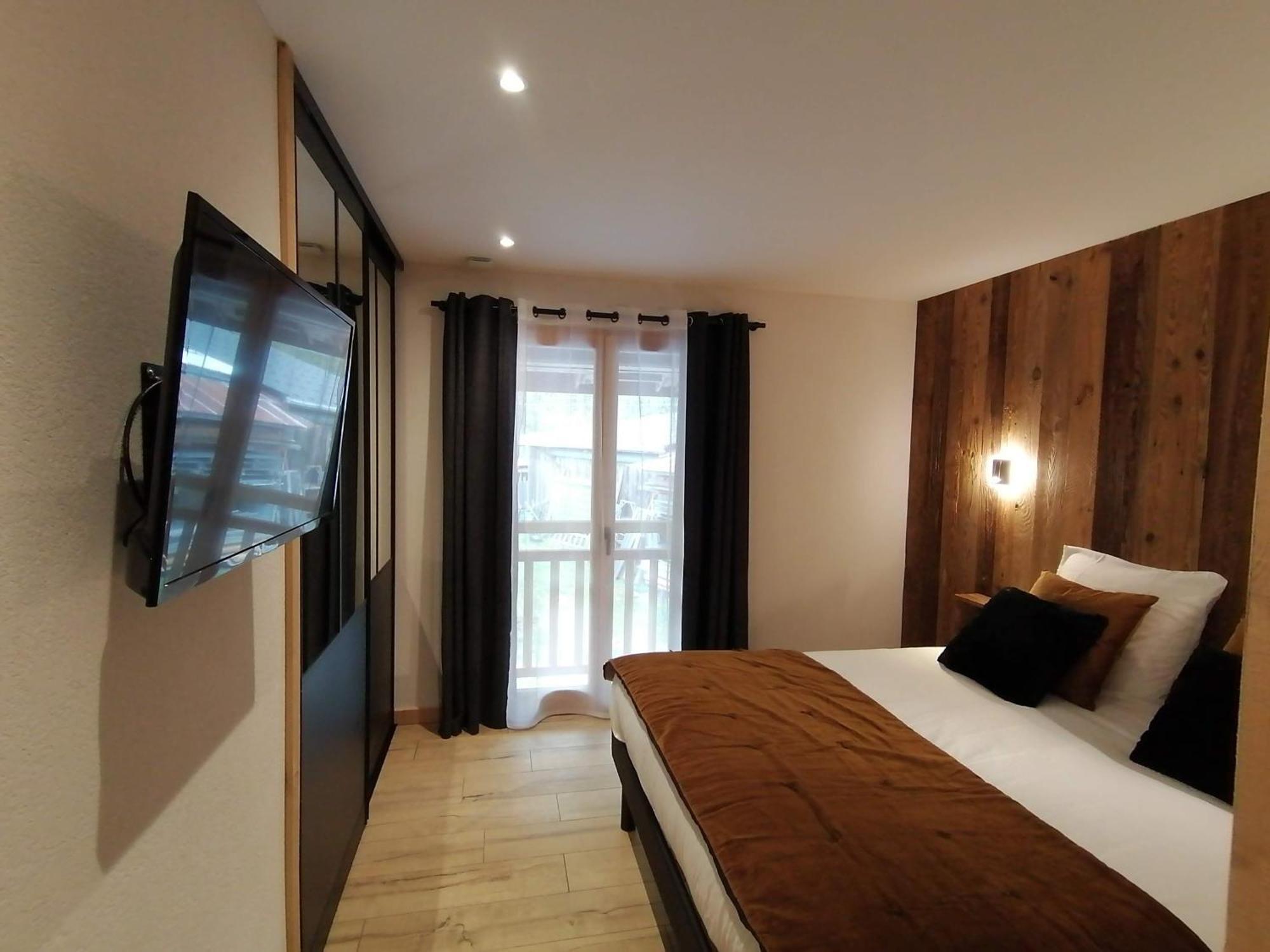 Chez Lucienne, Jacuzzi Et Sauna ซาโมอ็องส์ ภายนอก รูปภาพ